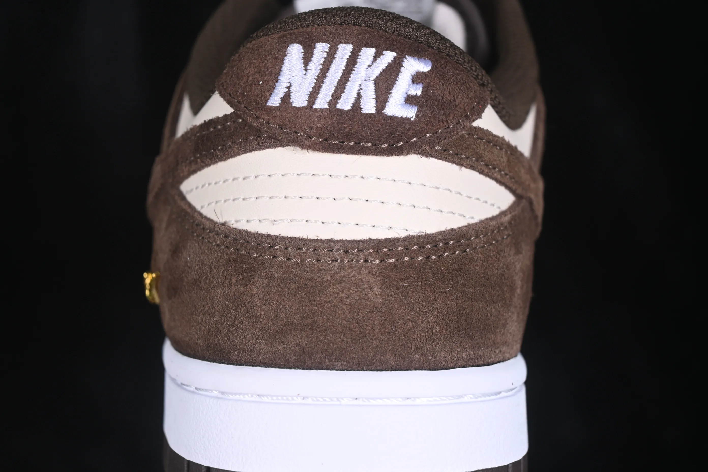 All Categories Nk SB Dunk Series Nk SB Dunk Low Low-top sneakers Nike SB Dunk Low Year of the Horse Brown Low-top casual sneakers IO4244-102